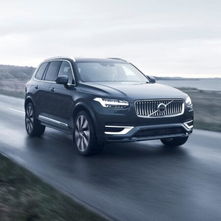 29944665 XC90 Recharge T8 AWD Denim Blue scaled