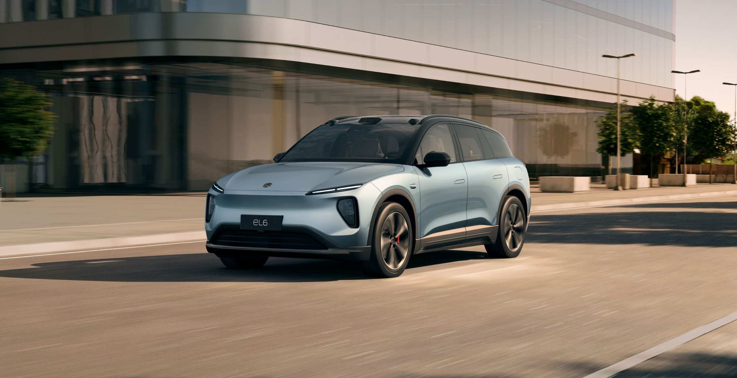 NIO EL6 -Technical Specs, Price, Range, Expert Reviews